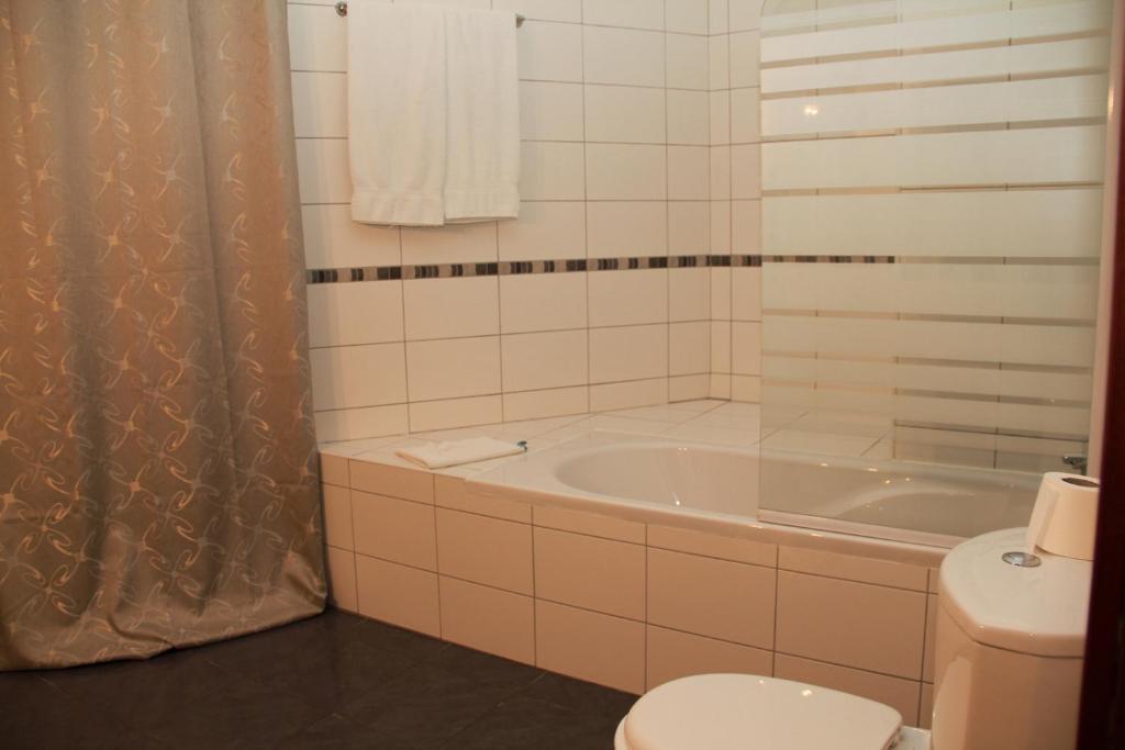 לינה וארוחת בוקר קלוריקו דה ביירה Residencial Parque חדר תמונה