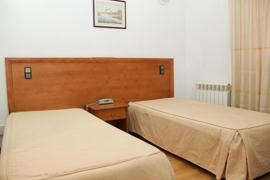 לינה וארוחת בוקר קלוריקו דה ביירה Residencial Parque חדר תמונה